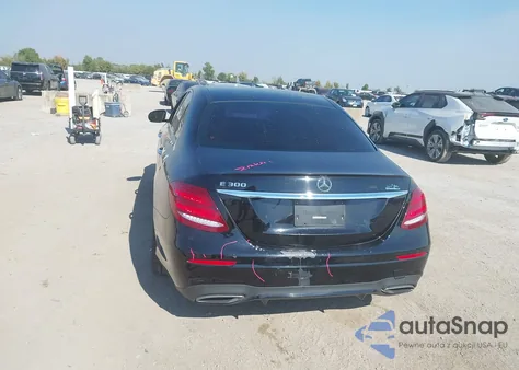 2019 Mercedes-Benz E 300 из США, поврежденный, VIN WDDZF4JB5KA571001